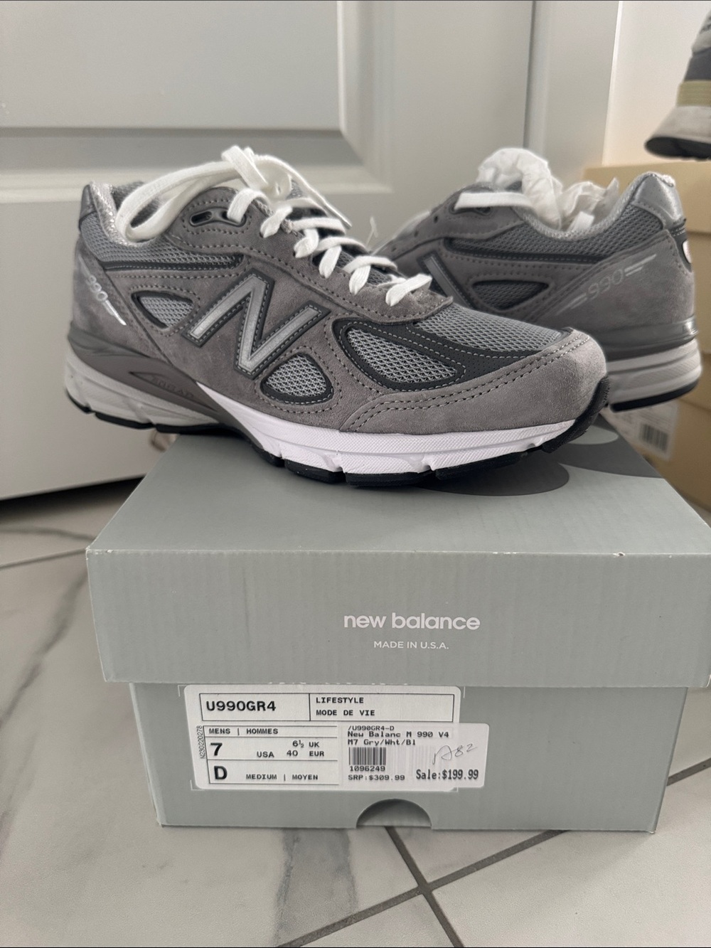 New Balance 990V4